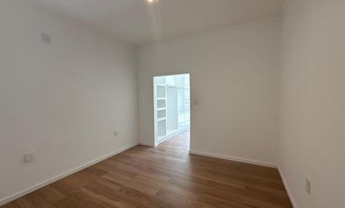 VENTA-CASA-SARGENTO CABRAL-DOS DORMITORIOS-PILETA