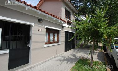 CASA ALQUILER FLORIDA 6 AMBIENTES  JARDIN PARRILLA COCHERA.