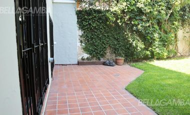 CASA ALQUILER FLORIDA 6 AMBIENTES  JARDIN PARRILLA COCHERA.