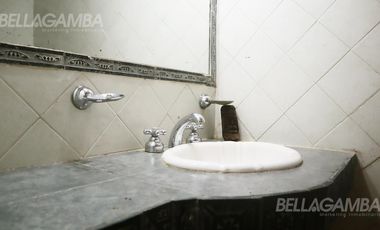 CASA ALQUILER FLORIDA 6 AMBIENTES  JARDIN PARRILLA COCHERA.