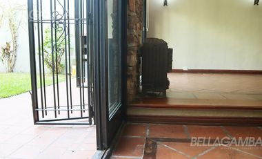 CASA ALQUILER FLORIDA 6 AMBIENTES  JARDIN PARRILLA COCHERA.