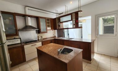 Casa en venta - Acassuso - San Isidro