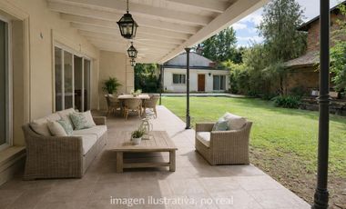 Casa en venta - Acassuso - San Isidro