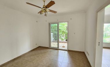 Casa en venta - Acassuso - San Isidro