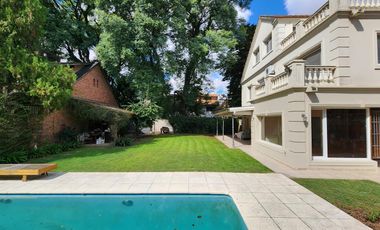 Casa en venta - Acassuso - San Isidro