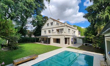 Casa en venta - Acassuso - San Isidro