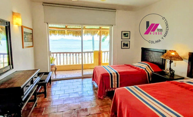 HERMOSA CASA A ORILLA DE PLAYA EN CLUB SANTIAGO