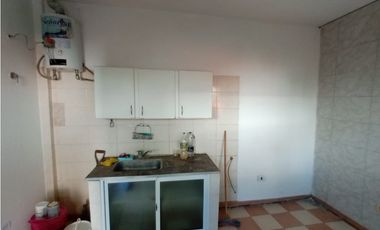 Alquilo departamento en Merlo Norte