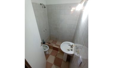 Alquilo departamento en Merlo Norte