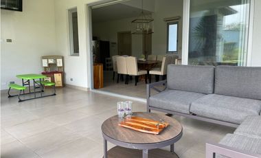 Casa en Venta en La Mare – Punta Barco | Amoblada | Piscina Privada