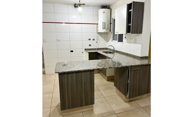 Alquilamos departamento 2 habitaciones sobre San Martín, Las Heras