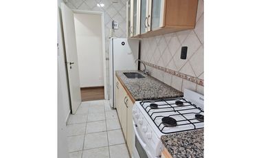 VENTA – 2 AMBIENTES AL FRENTE CON BALCÓN SALIENTE