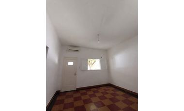 CASA EN ALQUILER UBICADA EN CALLE CONGRESO 381