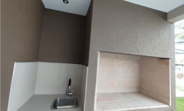 VENDE CASA ESQUINA A ESTRENAR en Barrio Privado IRIGOYEN, Maipú, Mza.