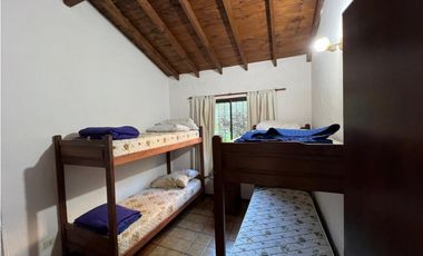 CASA EN EXCELENTE UBICACION