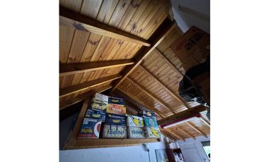 CHALET DE 6 AMBIENTES CON QUINCHO - BARRIO LOS PINARES