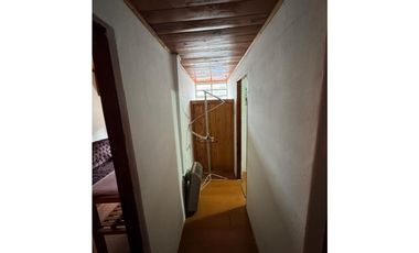 CHALET DE 6 AMBIENTES CON QUINCHO - BARRIO LOS PINARES