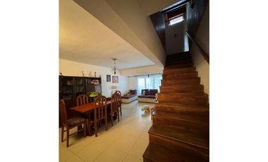 CHALET DE 6 AMBIENTES CON QUINCHO - BARRIO LOS PINARES