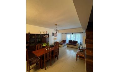 CHALET DE 6 AMBIENTES CON QUINCHO - BARRIO LOS PINARES