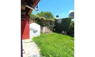 CHALET DE 3 AMBIENTES CON GARAGE - BARRIO CAISAMAR