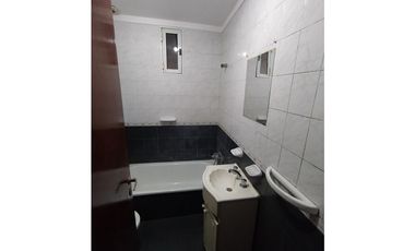 CHALET DE 3 AMBIENTES CON GARAGE - BARRIO CAISAMAR