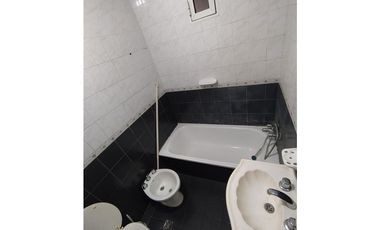 CHALET DE 3 AMBIENTES CON GARAGE - BARRIO CAISAMAR