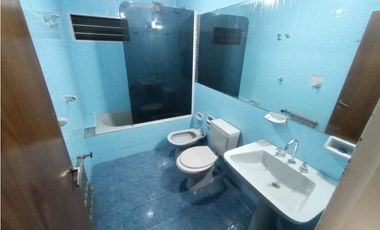 DEPTO 3 DORMITORIOS - AMPLIOS ESPACIOS - COCHERA - AV ESTRADA N° 147