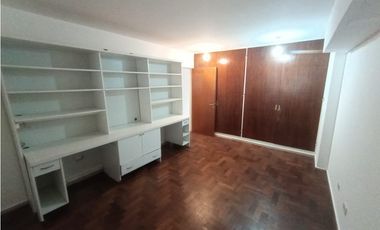 DEPTO 3 DORMITORIOS - AMPLIOS ESPACIOS - COCHERA - AV ESTRADA N° 147