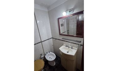 ALQUILER POR 24 MESES. DOS AMBIENTES SIN MUEBLES CÉNTRICO.