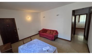 ALQUILER POR 24 MESES. DOS AMBIENTES SIN MUEBLES CÉNTRICO.