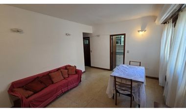 ALQUILER POR 24 MESES. DOS AMBIENTES SIN MUEBLES CÉNTRICO.