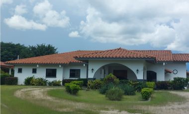 Vendo Casa en Penonomé