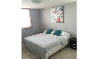 ALQUILO APARTAMENTO EN SAN FRANCISCO, 2 RFECAMARAS, LINEA BLANCA.