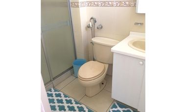 ALQUILO APARTAMENTO EN SAN FRANCISCO, 2 RFECAMARAS, LINEA BLANCA.