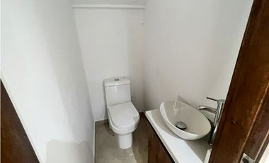 Venta de casa unidad cerrada en la ceja de 148m2