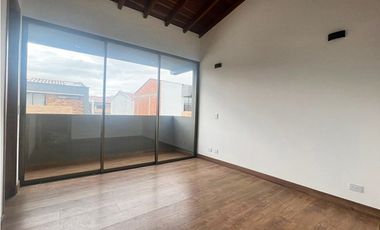 Venta de casa unidad cerrada en la ceja de 148m2