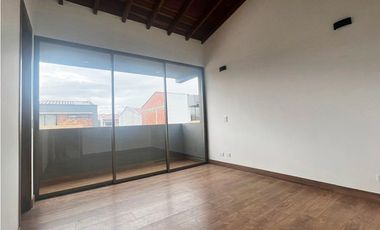 Venta de casa unidad cerrada en la ceja de 148m2