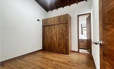 Venta de casa unidad cerrada en la ceja de 148m2