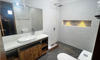 Venta de casa unidad cerrada en la ceja de 148m2