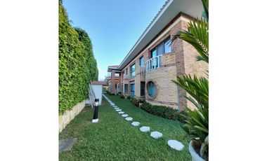 VENPERMUTO HERMOSA CASA CAMPESTRE EN EL MEJOR CONDOMINIO DE CHINAUTA