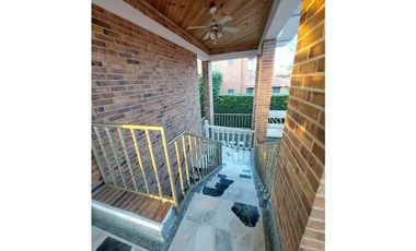 VENPERMUTO HERMOSA CASA CAMPESTRE EN EL MEJOR CONDOMINIO DE CHINAUTA