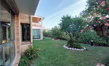 VENPERMUTO HERMOSA CASA CAMPESTRE EN EL MEJOR CONDOMINIO DE CHINAUTA