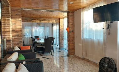 VENPERMUTO HERMOSA CASA CAMPESTRE EN EL MEJOR CONDOMINIO DE CHINAUTA