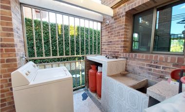 VENPERMUTO HERMOSA CASA CAMPESTRE EN EL MEJOR CONDOMINIO DE CHINAUTA