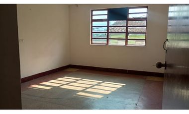 Se arrienda apartamento en El Centro