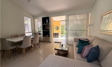 CASA EN ALQUILER AZUCENAS DEL CASTILLO JAMUNDI 1PISO 300M2LOTE