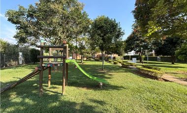CASA EN ALQUILER AZUCENAS DEL CASTILLO JAMUNDI 1PISO 300M2LOTE
