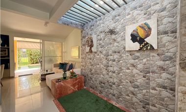 CASA EN ALQUILER AZUCENAS DEL CASTILLO JAMUNDI 1PISO 300M2LOTE