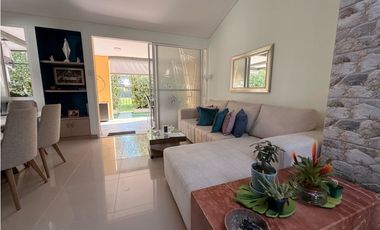 CASA EN ALQUILER AZUCENAS DEL CASTILLO JAMUNDI 1PISO 300M2LOTE