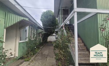 Isla Teja, Casa los Alerces / Destino Comercial